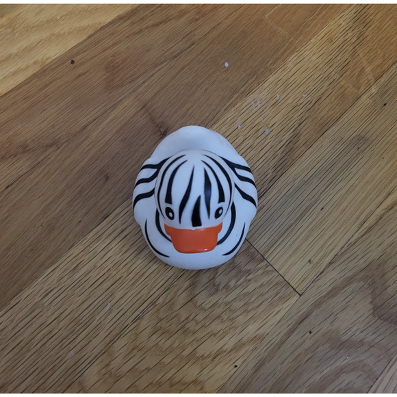 Infantino Zebra Rubber Duck Baby Bath Toy Black White Orange Beak #206590A - Picture 4 of 7